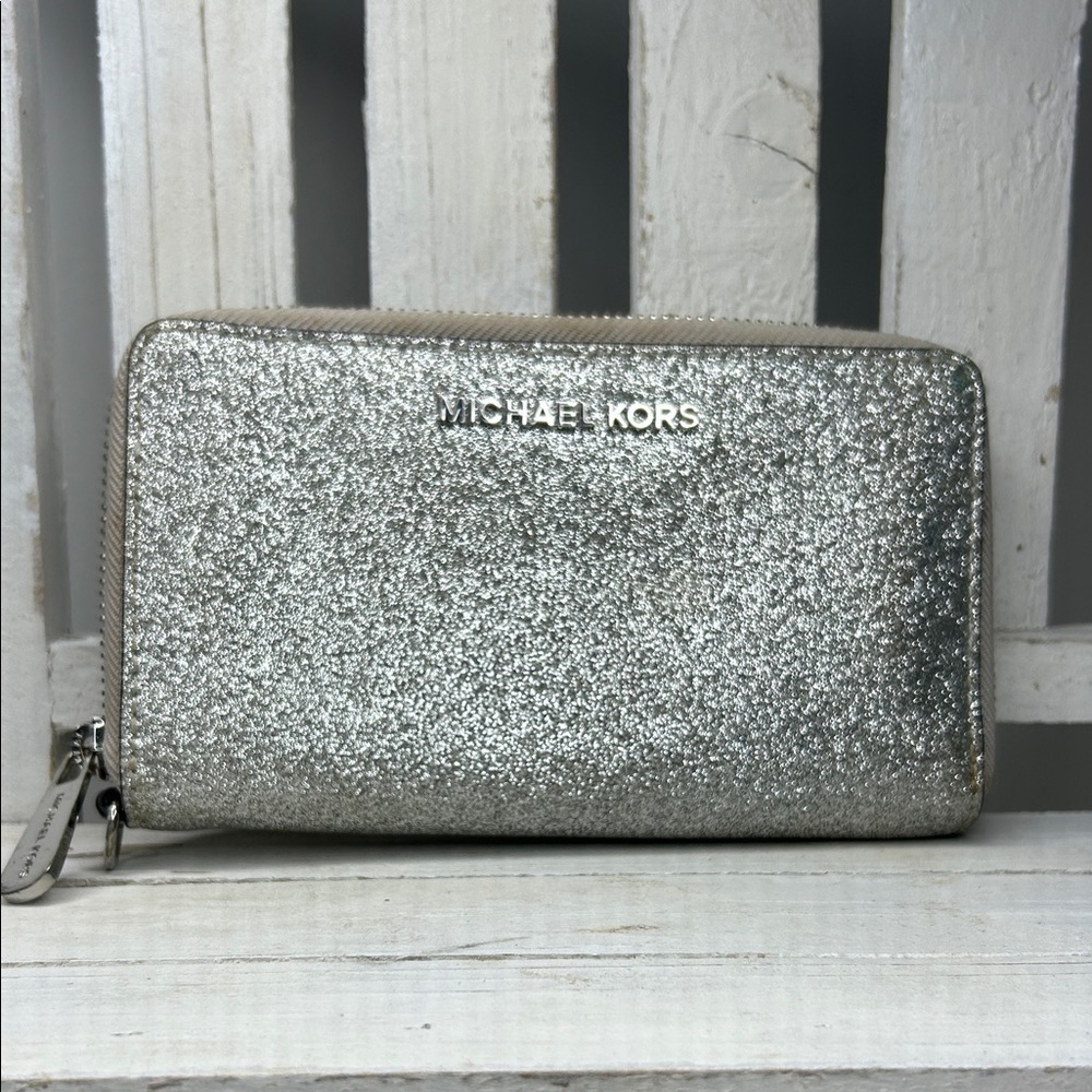 Michael Kors Jet Set Travel Large Flat Zip Wallet Silver Glitter - No Strap